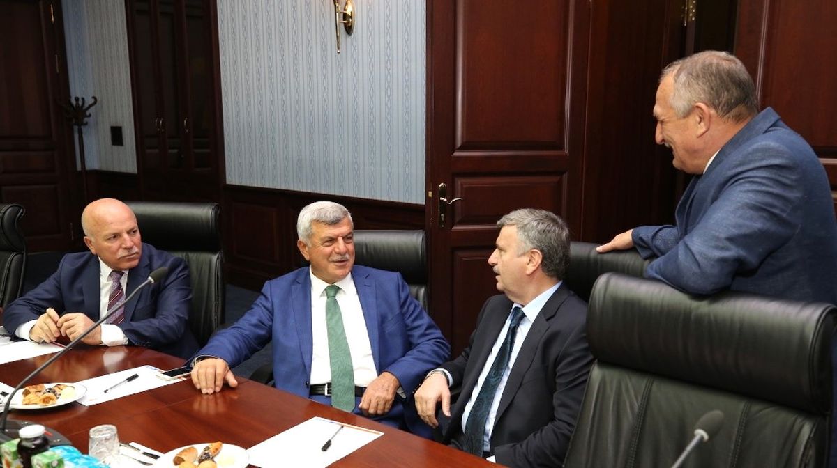 Başkan Karaosmanoğlu, Ankara\'da Kocaeli\'yi Anlattı