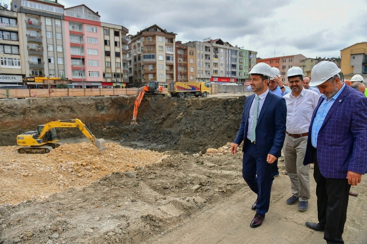 Demokrasi Meydanı 15 Temmuz\'a Yetiştirilecek