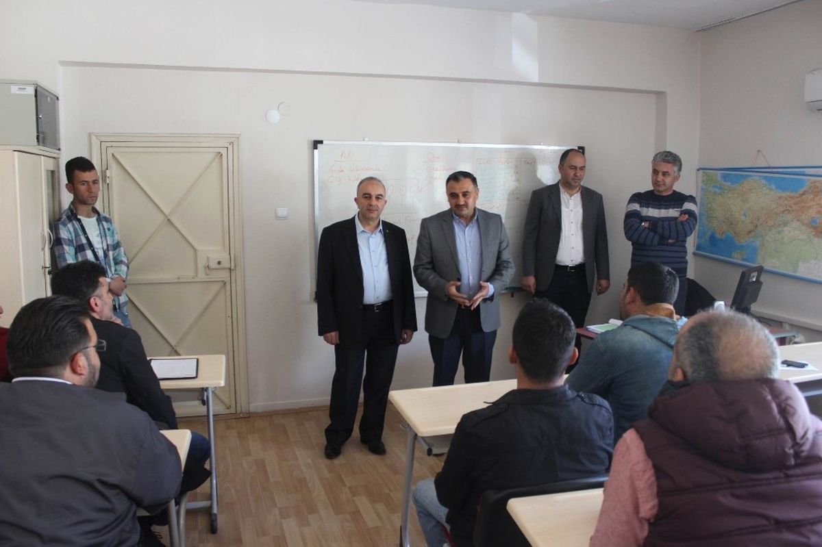 Develi\'de Girişimcilik Kursları Devam Ediyor