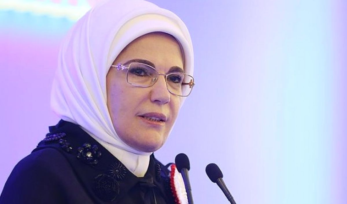 Emine Erdoğan Bangladeş\'e Gitti
