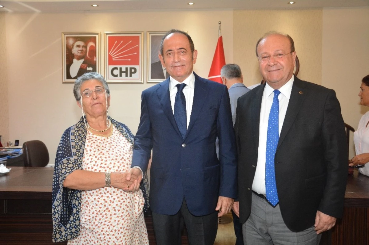 Hamzaçebi\'nin Aydın Ziyaretinde, Başkan Özakcan\'ı Şaşırtan Teşekkür