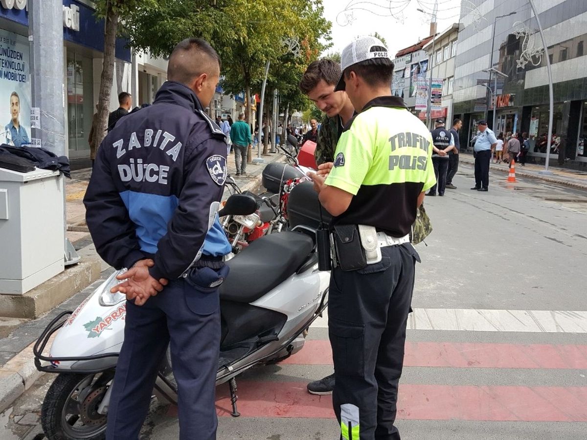İstanbul Caddesinde Denetimler Sıklaştırıldı