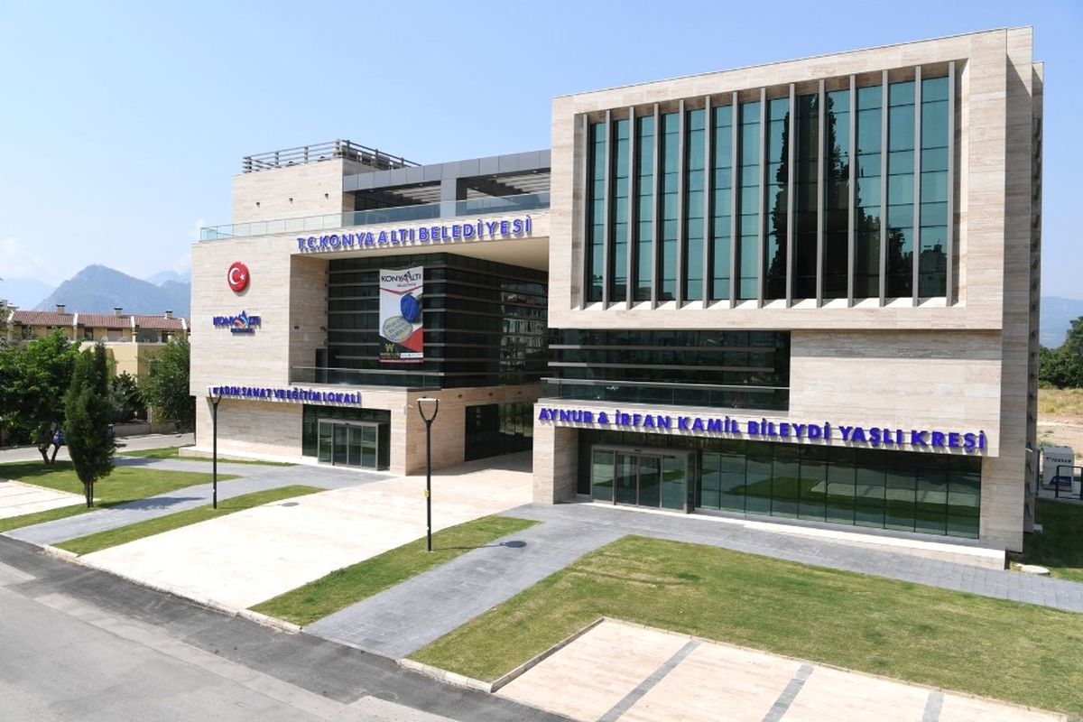 Konyaaltı Yaşlılar Kreşi, Açılıyor