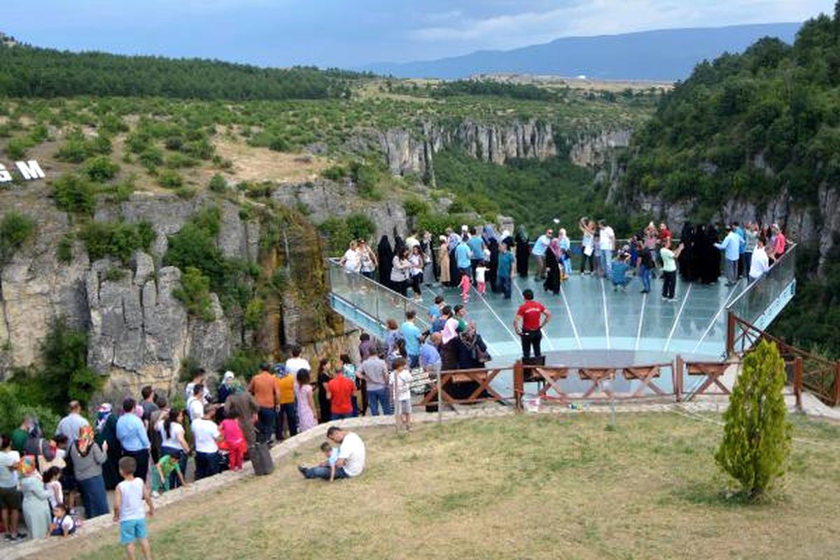 Kristal Teras\'a Bayramda 30 Bin Ziyaretçi