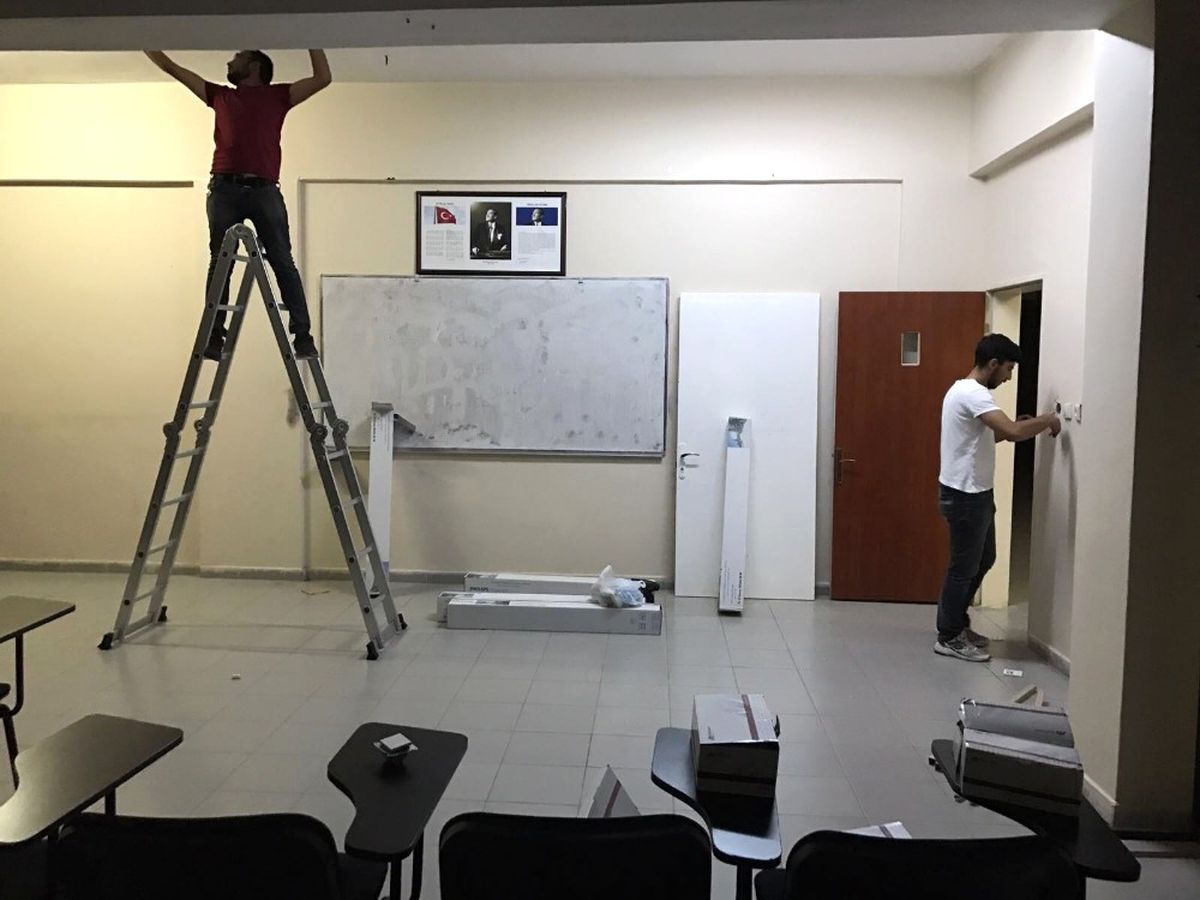 Okul Yönetiminden Örnek Davranış