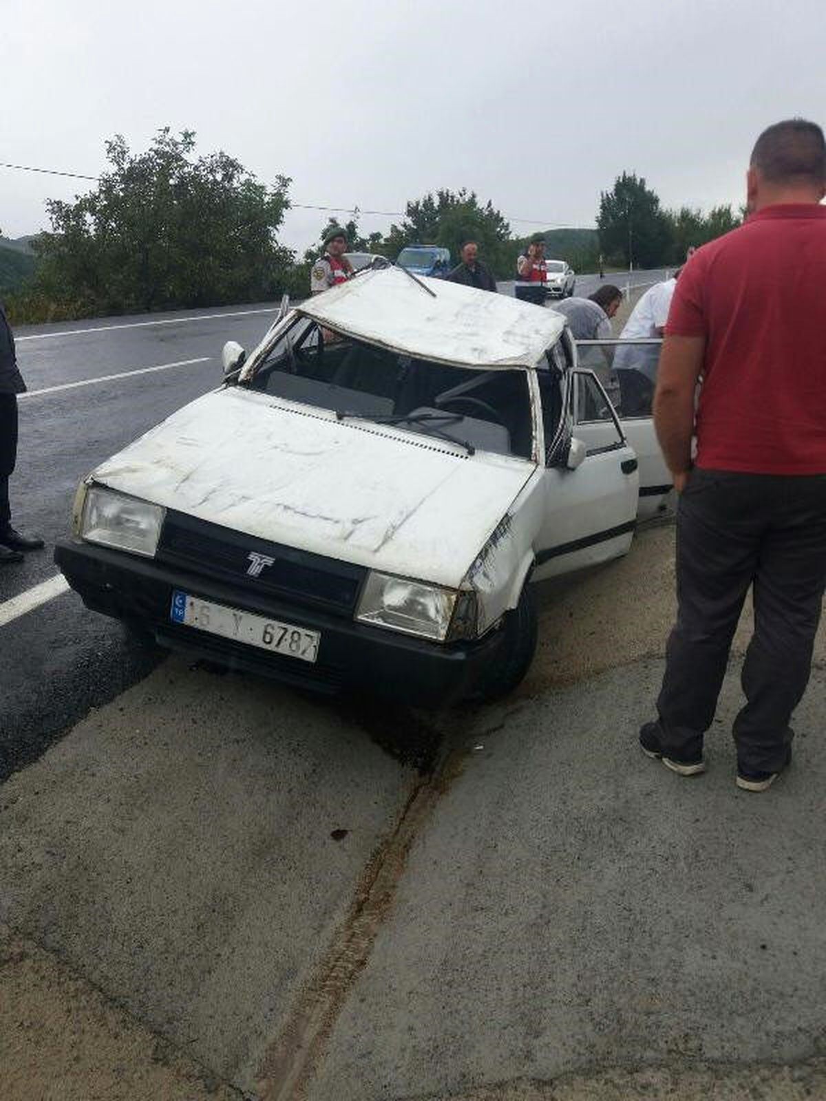 Otomobil Takla Attı: 3 Yaralı