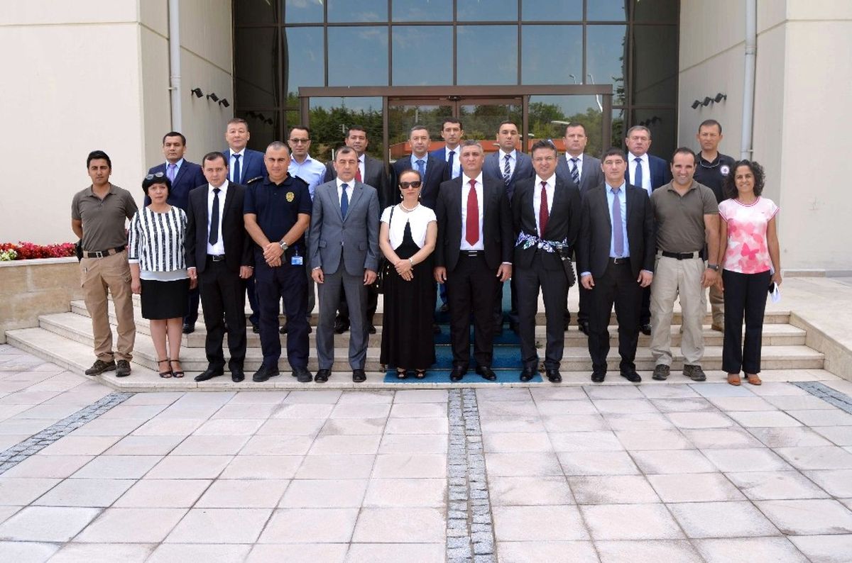 Özbek Polislere Eğitim
