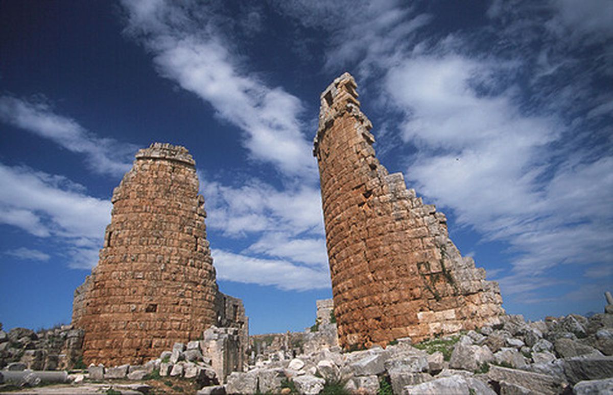 Perge\'nin Helenistik Kuleleri Restore Edilecek