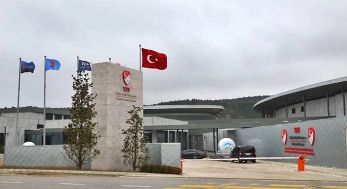 Pfdk Ceza Yağdırdı