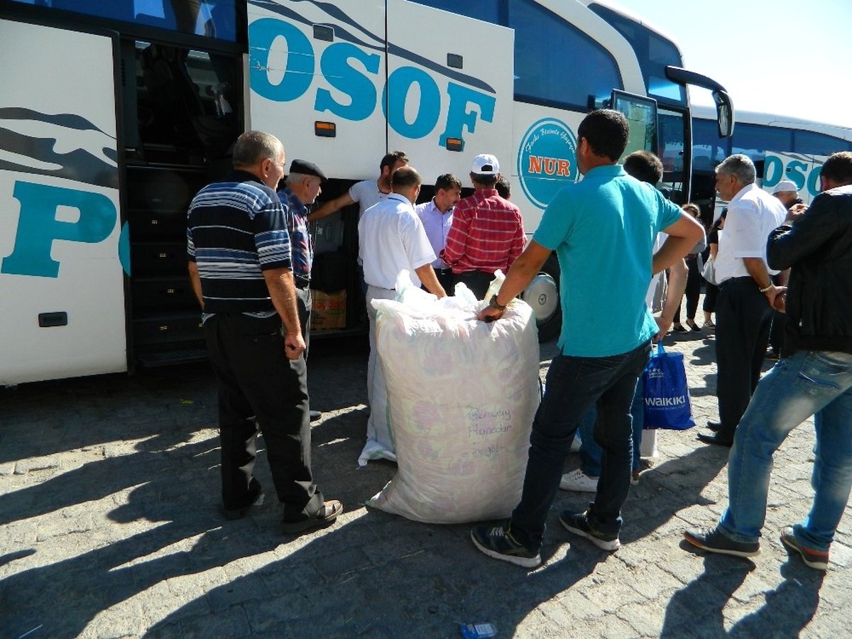 Posof Otogarında Bayram Dönüşü Yoğunluğu