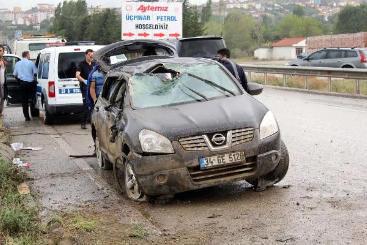 Tosya\'da Otomobil Takla Attı: 6 Yaralı