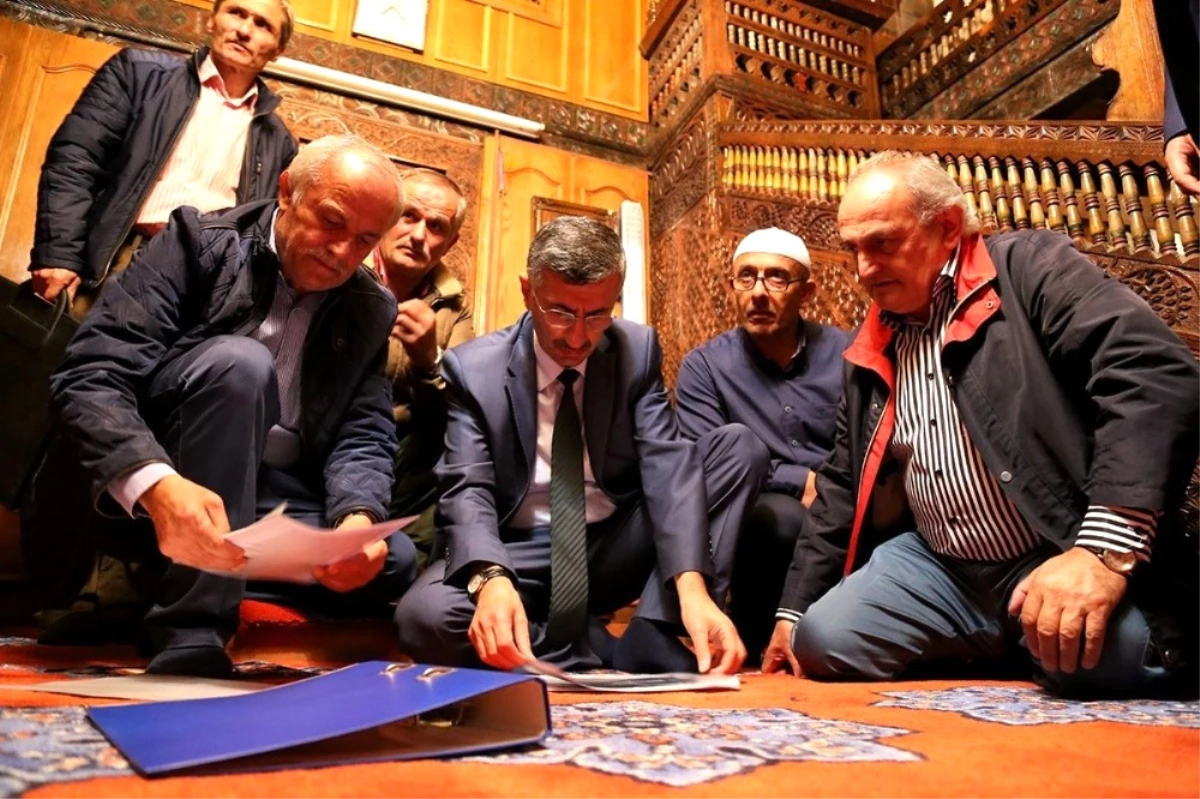 Vali Bektaş\'tan 300 Yıllık Camiyi Ziyaret