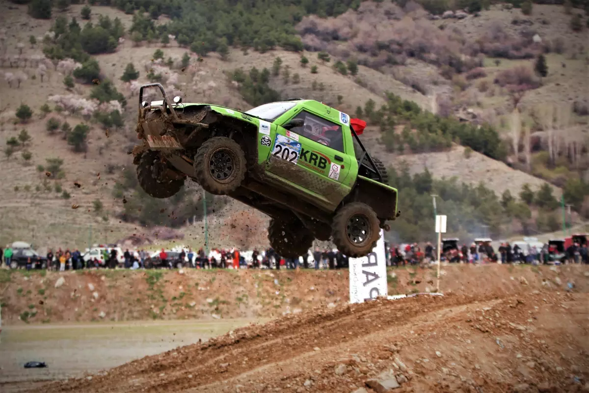 Vezirköprü´de Çifte Yarışlı Offroad Festivali