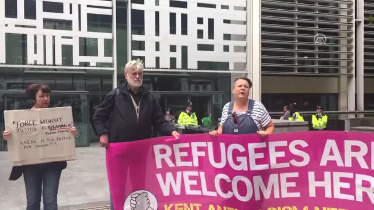 Yabancıların Kötü Muamele Gördüğü Tutukevi Protesto Edildi