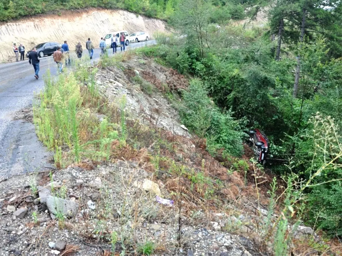 Zonguldak\'ta Trafik Kazası: 3 Yaralı