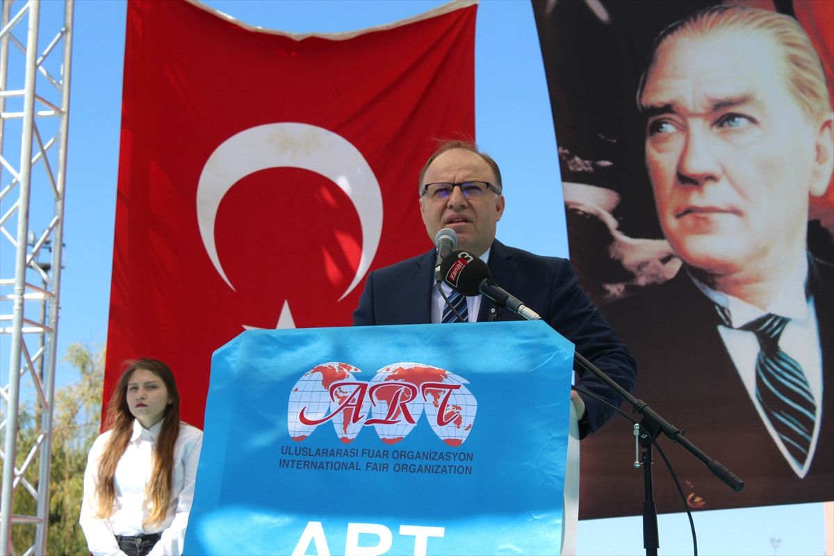 Afyonkarahisar\'da Tarım Fuarı Açıldı