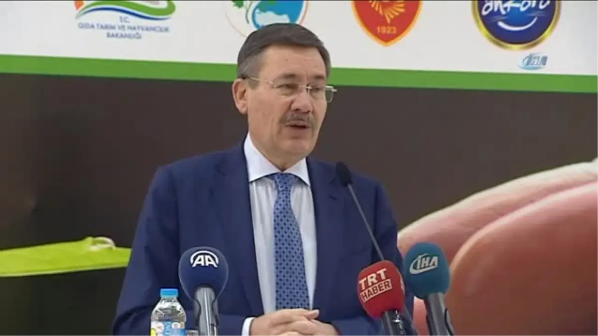 Bakan Fakıbaba: "Etkin Bir Sulama ve Verimlilik İçin Toprağı Suyla, Çiftçiyi Bilgiyle...