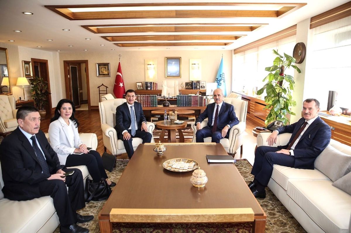 Bakan Kurtulmuş, Özbekistan Başbakan Yardımcısı Kuçkarov ile Bir Araya Geldi