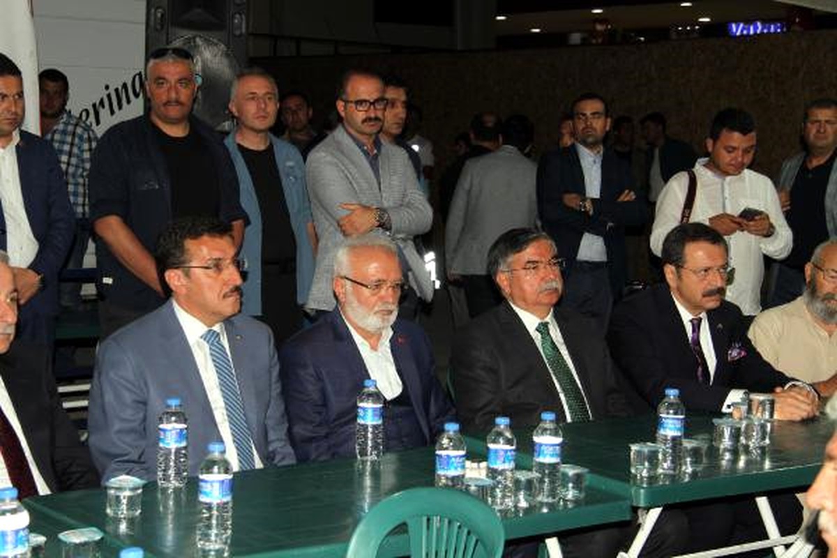 Bakanlardan Kayınpederi Vefat Eden Elitaş\'a Taziye Ziyareti
