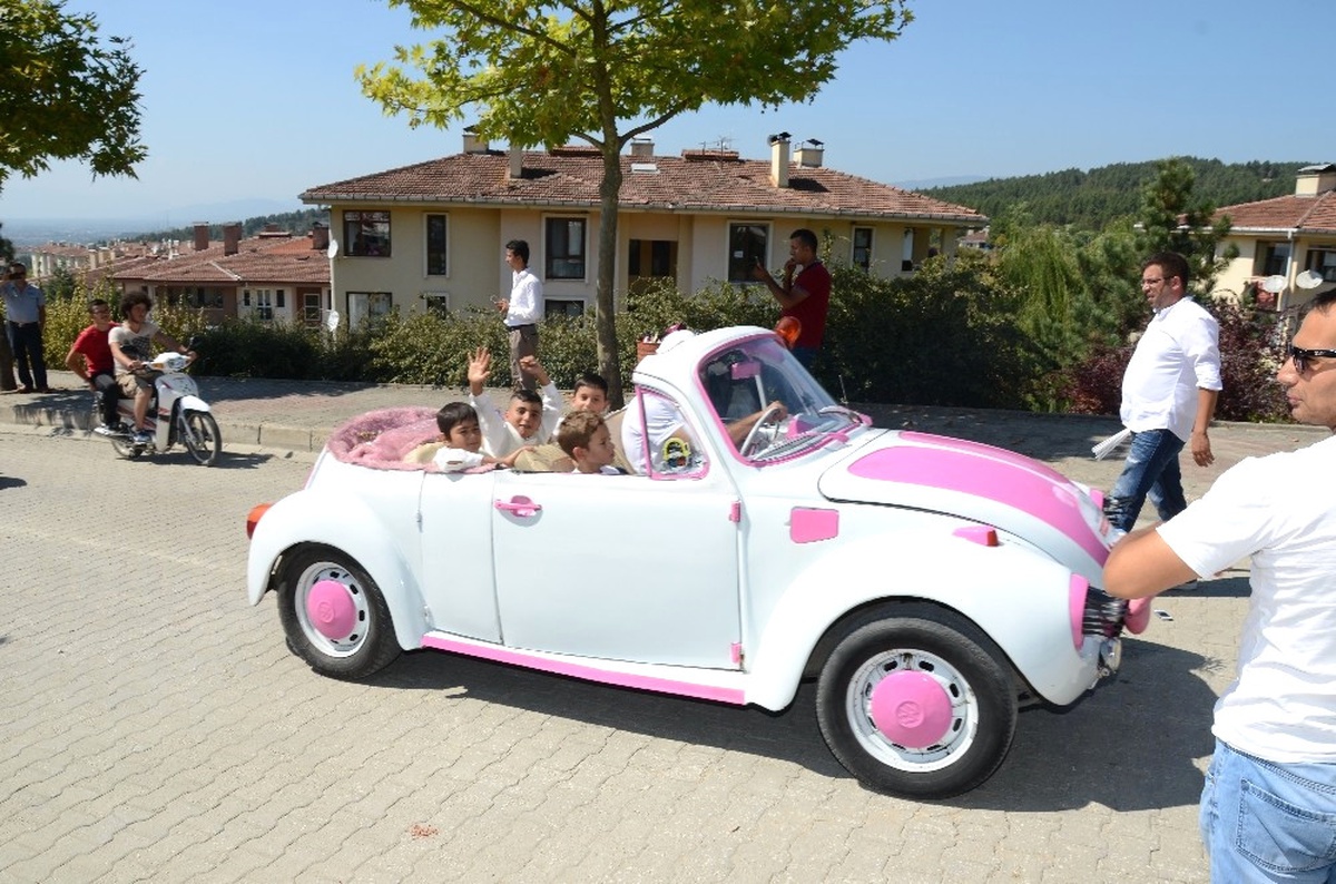 Çocuklar İçin Festival Tadında Sünnet Şöleni