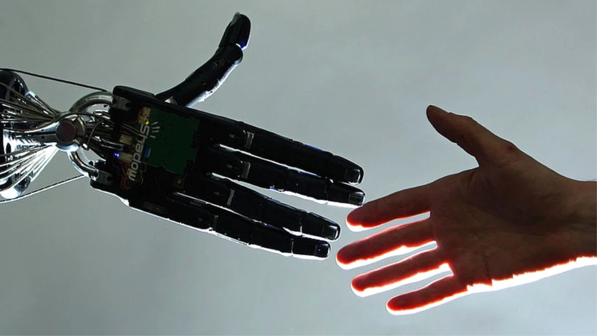 Deutsche Bank Ceo\'su: Abaküs Görevi Gören Çalışanların Yerini Robotlar Alacak