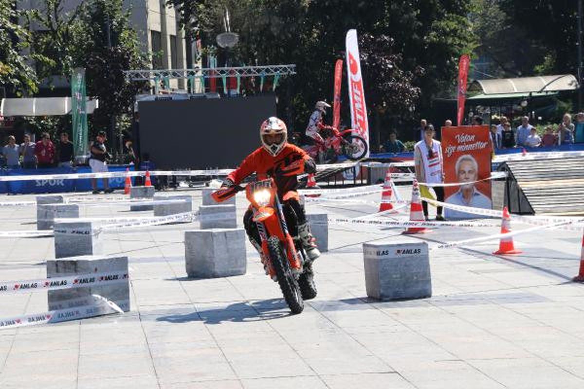 Düzce\'de, \'Yakın Karadeniz Baja Rallisi\' Start Aldı
