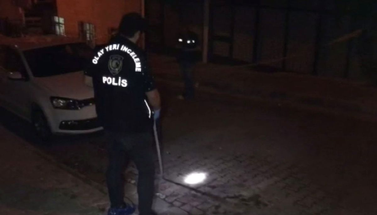 Eşine Sokak Ortasında Kurşun Yağdırdı