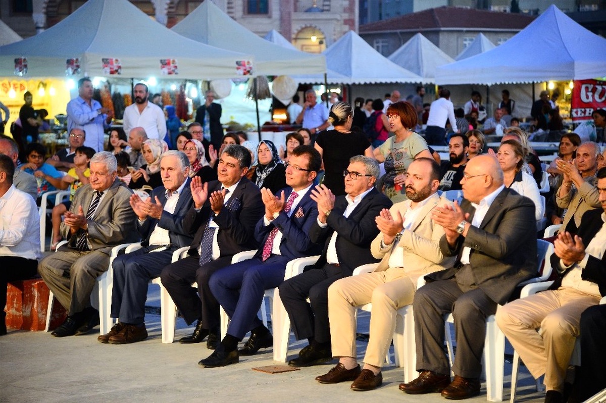 Gaziantep\'in Yöresel Tatları Beylikdüzü\'nde Lezzet Şöleni Yaşattı