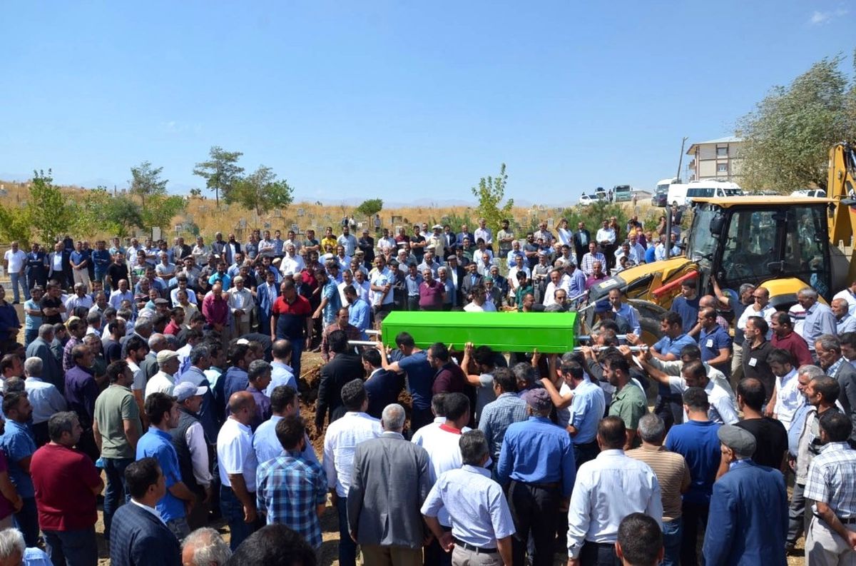 Hakkari\'deki Terör Saldırısı - İşçi Sabri Özdel\'in Cenaze Töreni