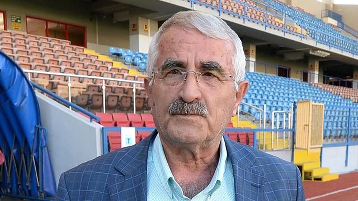 İsteyen 24 Türk Futbolcusuyla Oynayabilir"