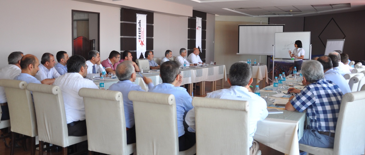 İttifak Holding, "Liderlik ve Gelişim Akademisi" Kurdu