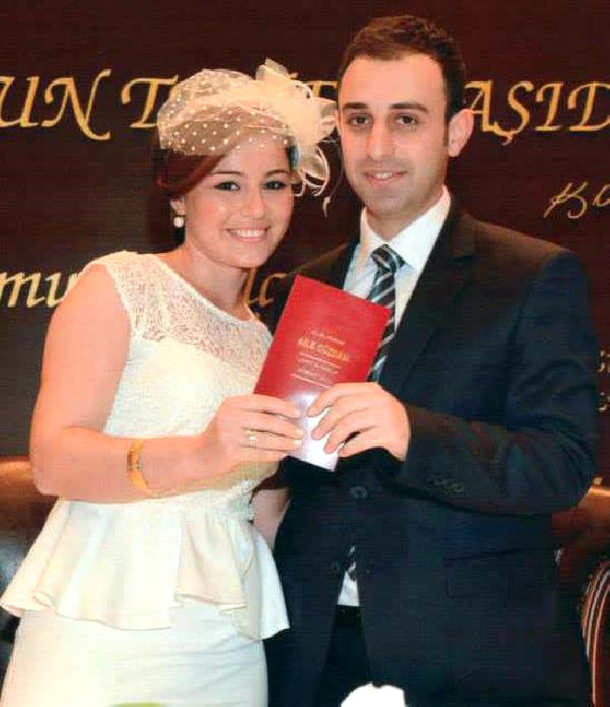 Kanserden Ölen Genç Anne Toprağa Verildi