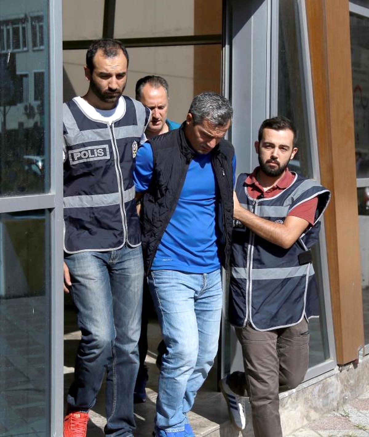 Kapı Kilitlerini Kıran Hırsız Yakalandı