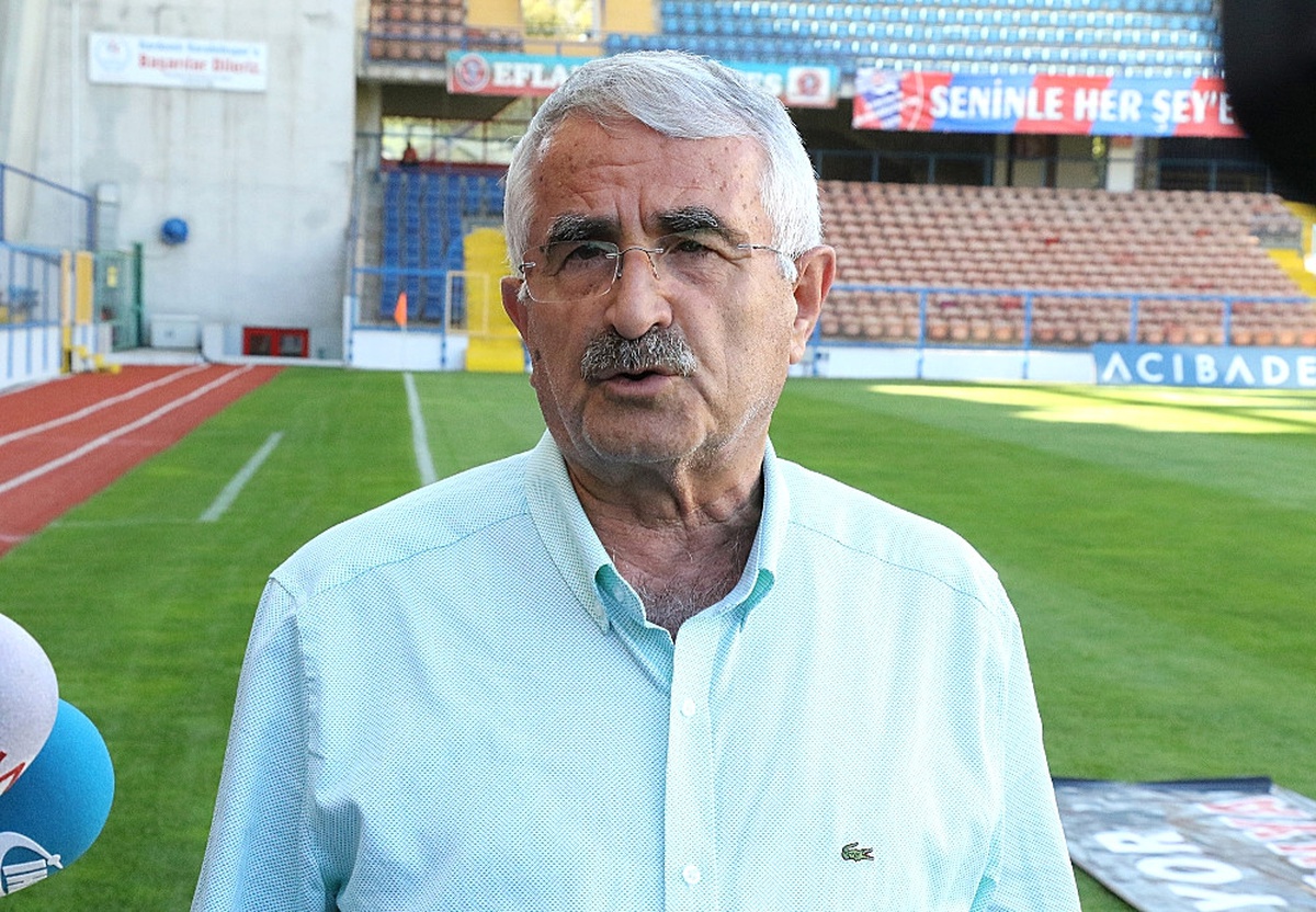 Latovlevici\'nin 50 Bin Euro Karşılığında Galatasaray\'a Verilmesi..."