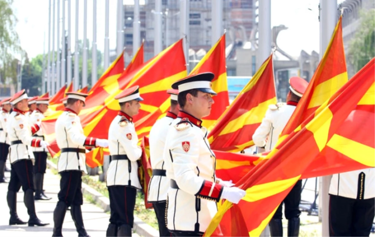 Makedonya\'da Bağımsızlık Günü Kutlandı