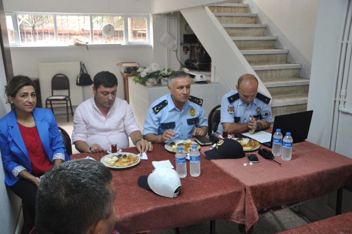 Öğrenci Servis Şoförleri Bilgilendirildi