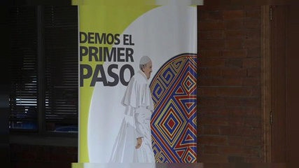 Papa Francis\'ten Kolombiya\'ya Tarihi Ziyaret