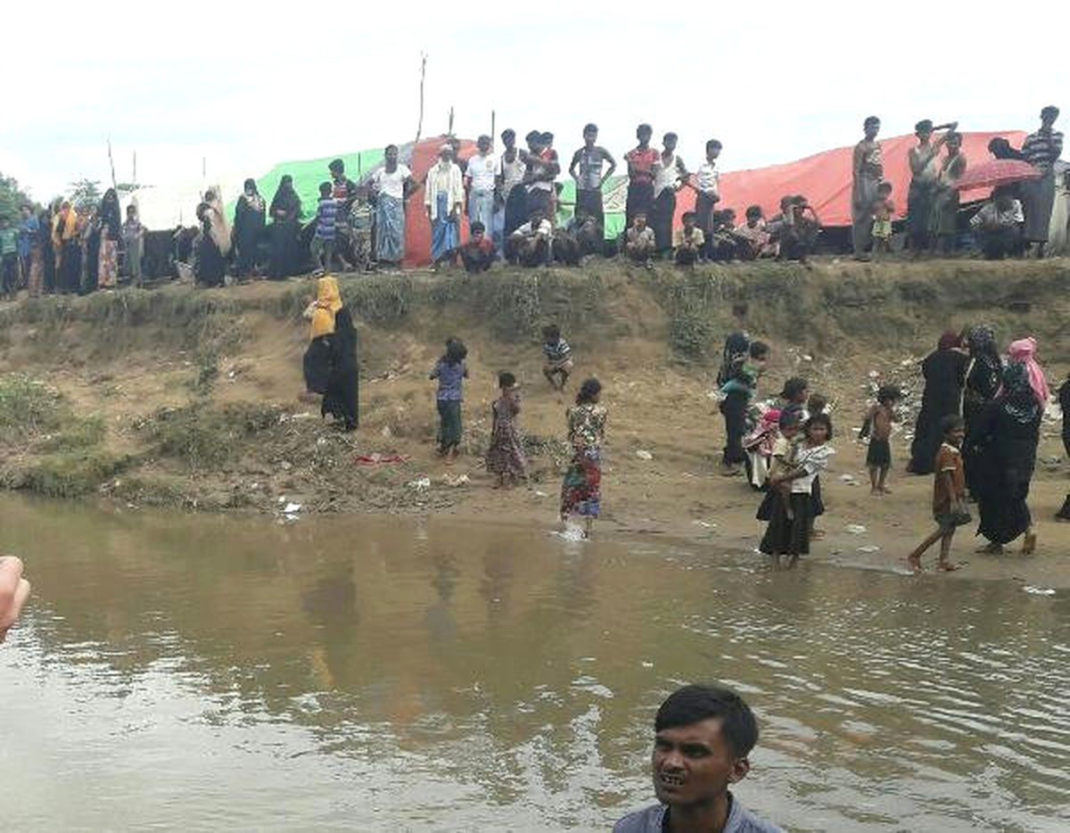 Rohingyalılar Bangladeş\'e Sığınmaya Devam Ediyor