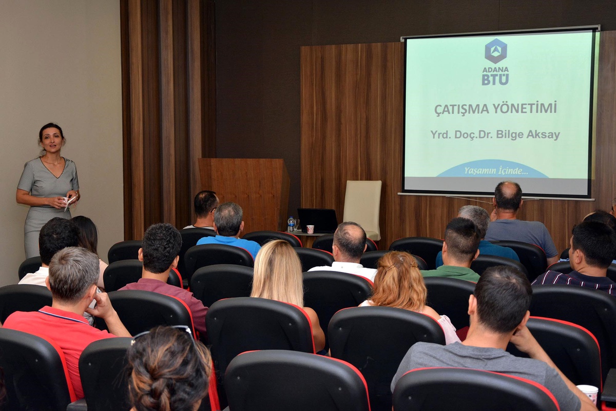 Sanayicilere "Çatışma Yönetimi" Semineri