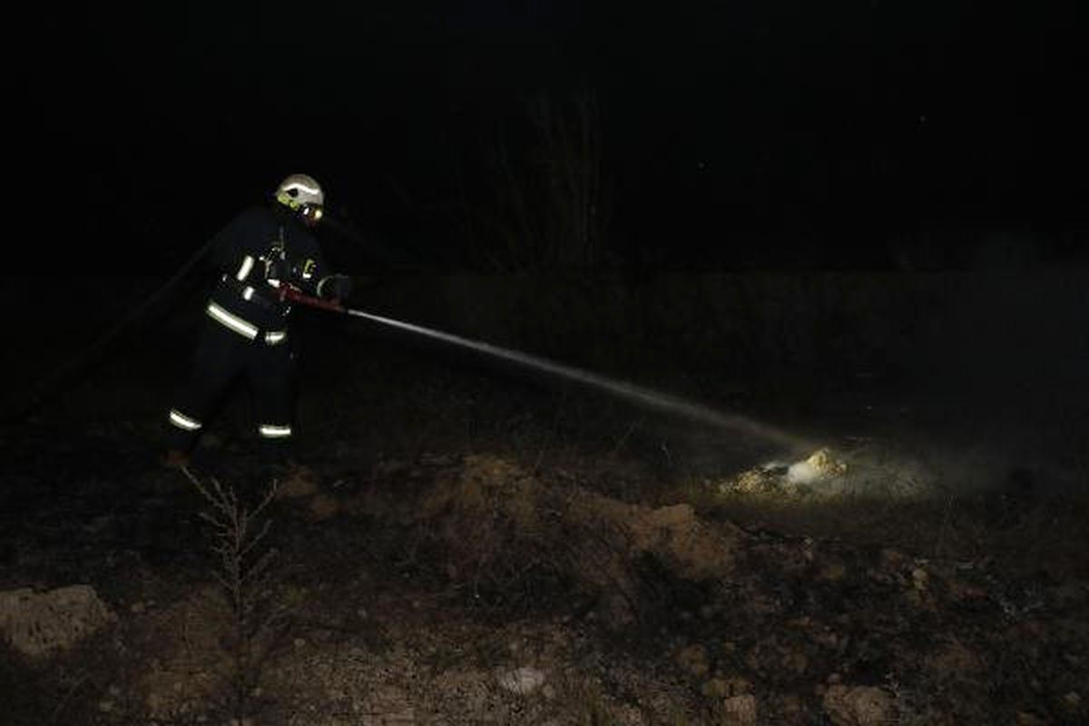 Sazlık Alanda Çıkan Yangın Korkuttu