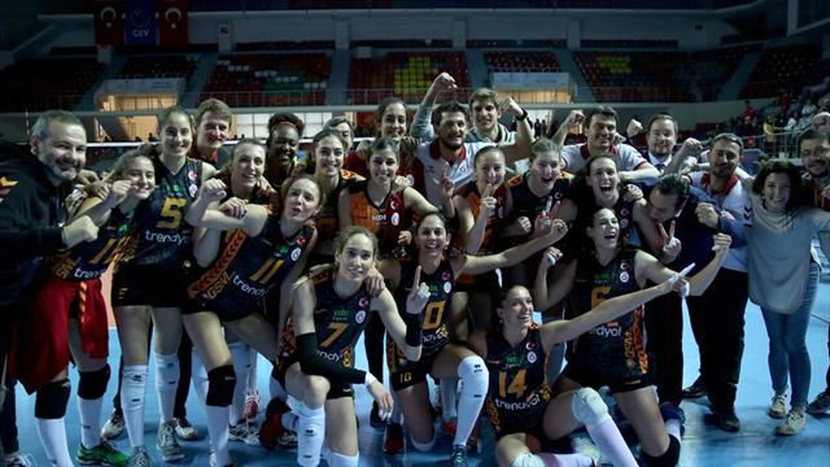 Sinead Jack, 1 Yıl Daha Galatasaray\'da