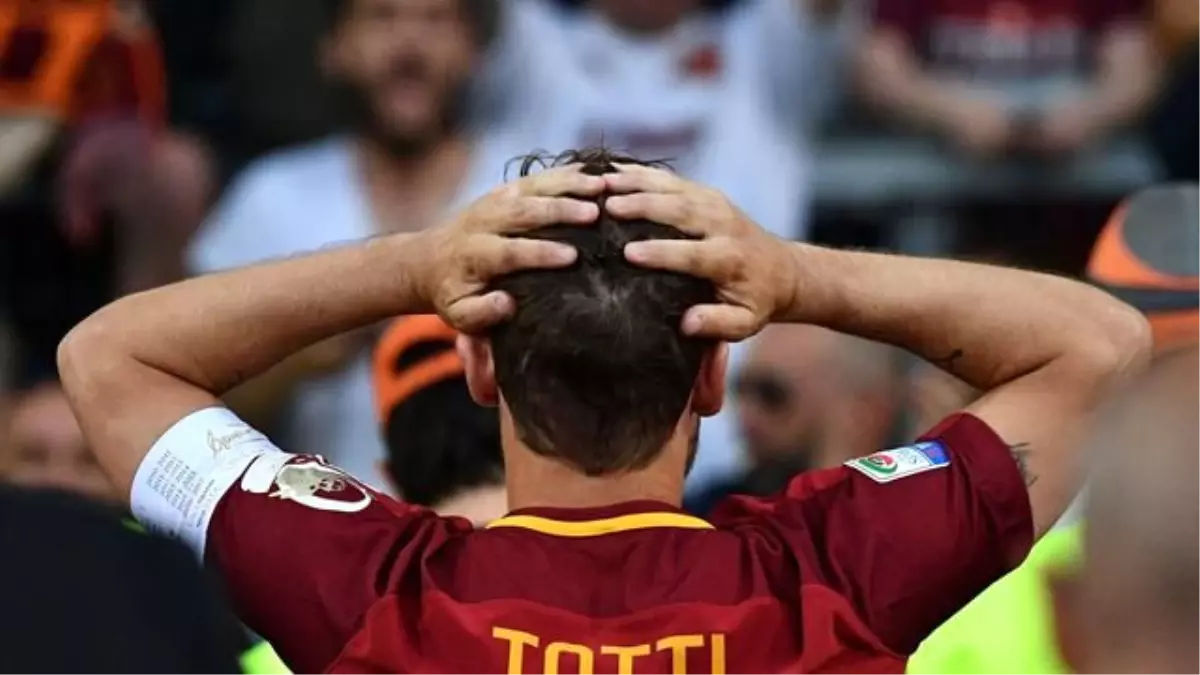 Totti\'den Antrenörlüğe İlk Adım