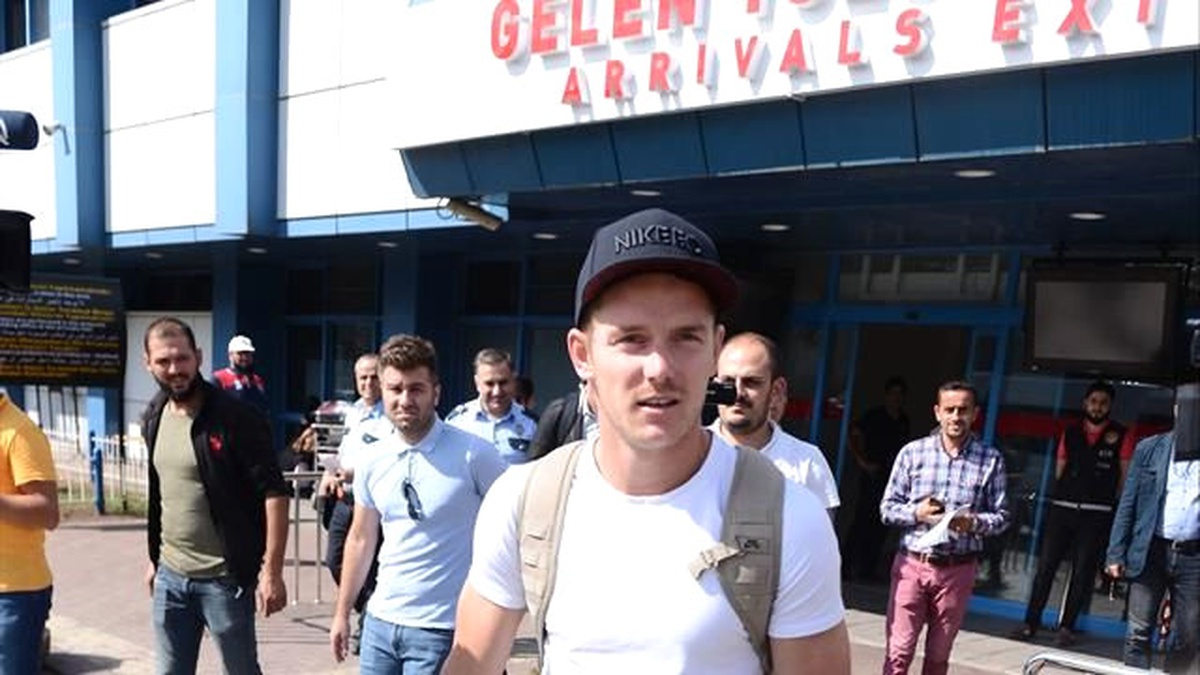Trabzonspor\'un Yeni Stoperi Kente Geldi
