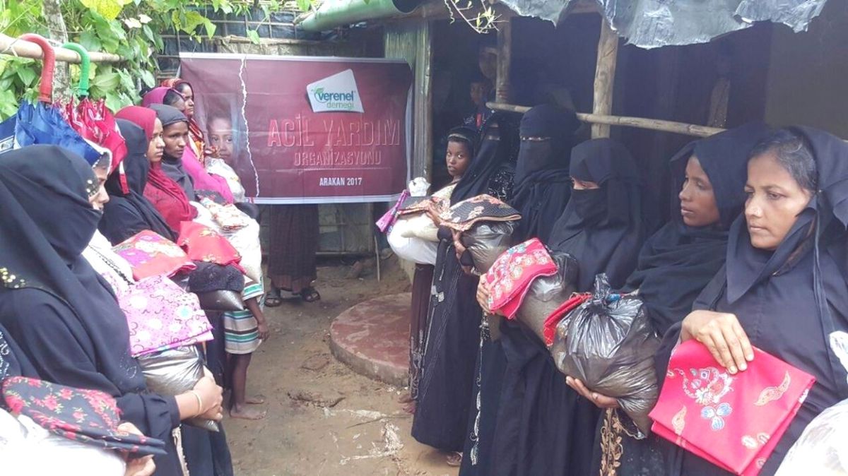 Verenel Derneği Arakan\'a Gıda Yardımında Bulundu