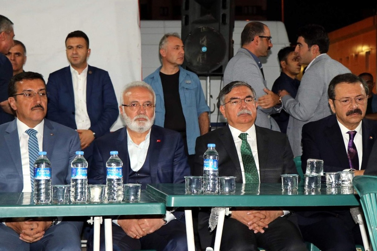 Bakan Yılmaz ve Tüfenkci\'den Elitaş\'a Taziye Ziyareti
