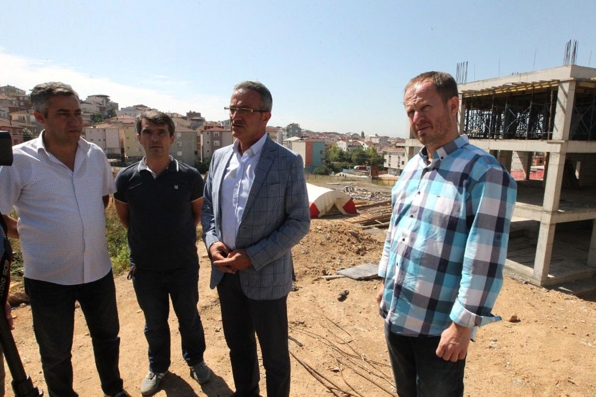 Başkan Köşker, Semt Polikliniğinde İncelemelerde Bulundu