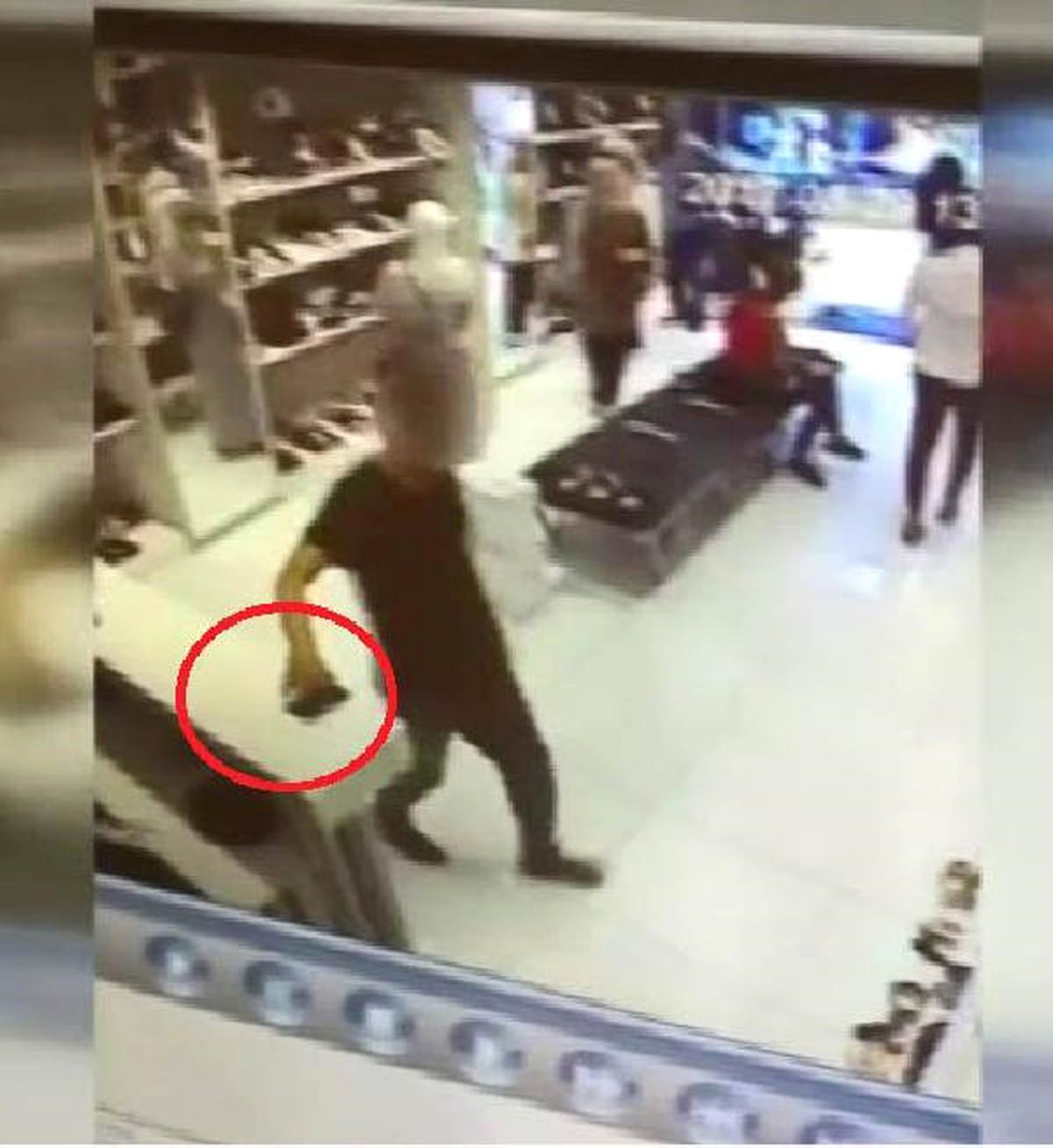 Beyoğlu\'nda Cep Telefonu Çalan Bir Kişi Yakalandı