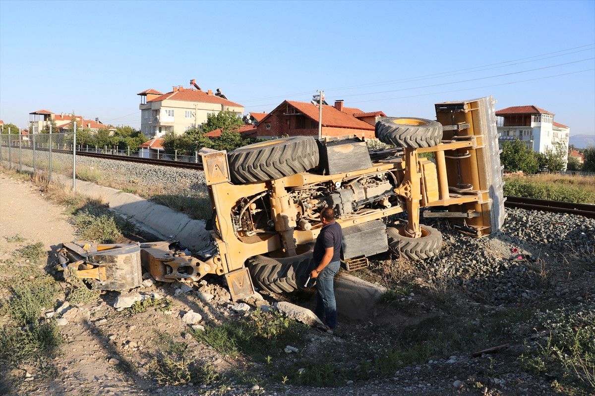 Denizli\'de Hemzemin Geçitte Kaza: 1 Yaralı