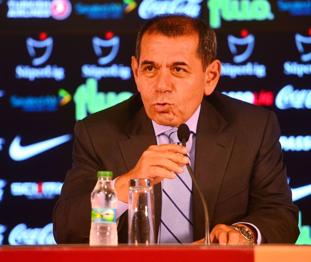 Dursun Özbek: "Gelen Yabancıların Ülke Futbolundaki Gelişmeye Katkı Verdiği Gerçek"