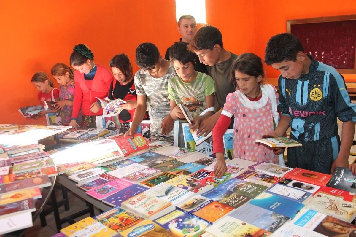Elazığ\'da "Dünya Okuma Yazma Günü"